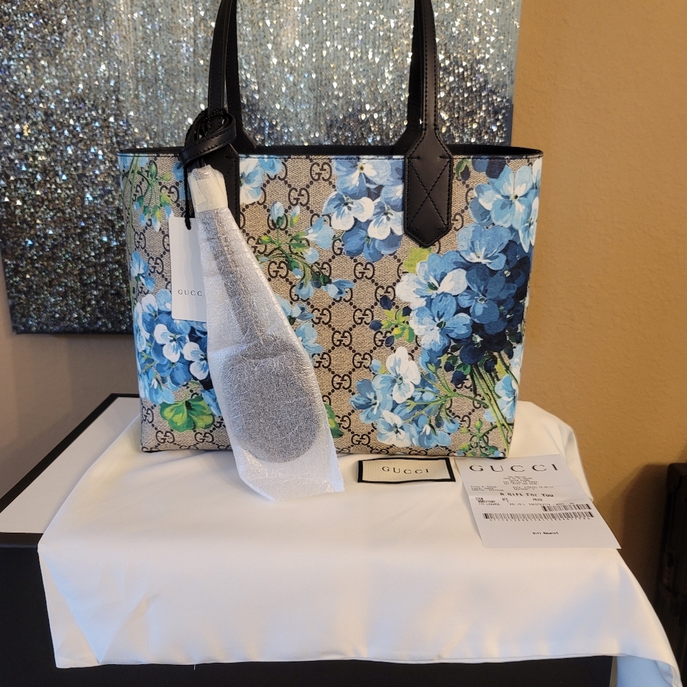 100% auth/nib GUCCI SUPREME blue bloom handbag
